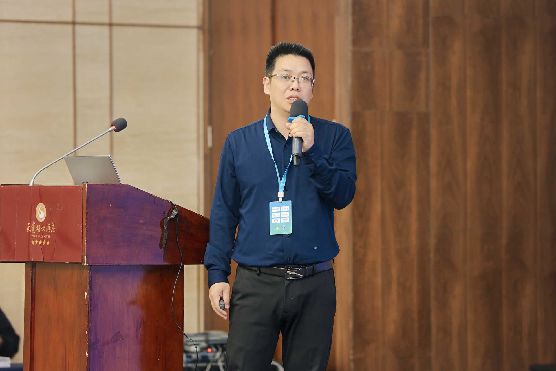 蜂窝催化剂，蜂窝沸石，催化剂，贵金属，吸附剂，沸石，分子筛，VOCs，斐腾科技